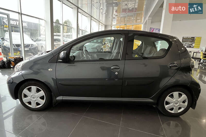 Хетчбек Toyota Aygo 2011 в Шептицькому фото 4 Хетчбек Toyota Aygo 2011 в Шептицькому