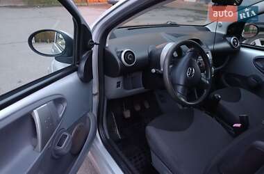 Хетчбек Toyota Aygo 2009 в 