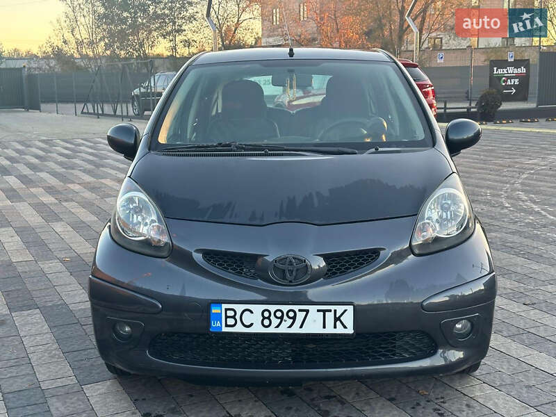 Хетчбек Toyota Aygo 2005 в Львові