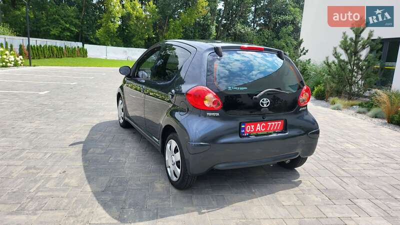 Хэтчбек Toyota Aygo 2007 в Луцке