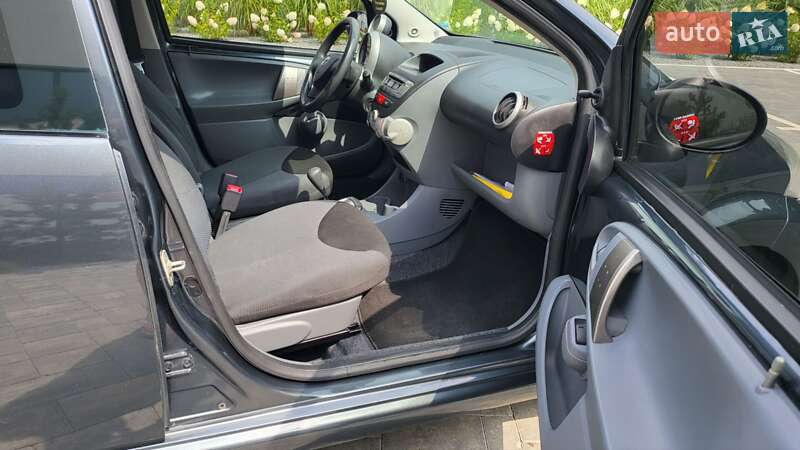 Хэтчбек Toyota Aygo 2007 в Луцке