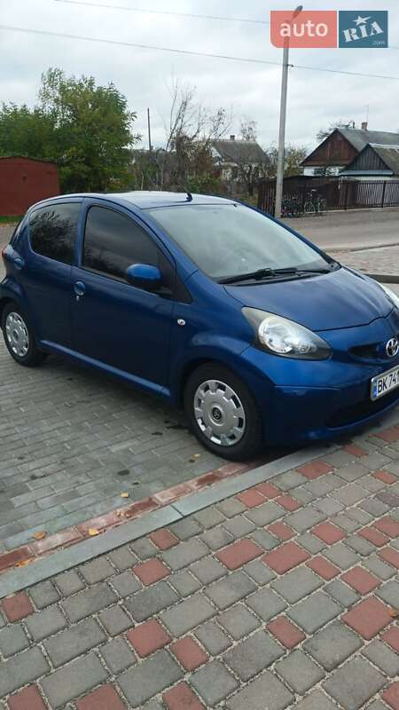 Хэтчбек Toyota Aygo 2008 в Сарнах фото 6 Хэтчбек Toyota Aygo 2008 в Сарнах