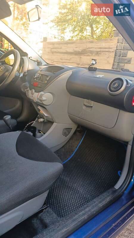 Хэтчбек Toyota Aygo 2008 в Сарнах фото 11 Хэтчбек Toyota Aygo 2008 в Сарнах