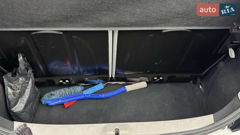 Хэтчбек Toyota Aygo 2017 в Сумах фото 14 Хэтчбек Toyota Aygo 2017 в Сумах