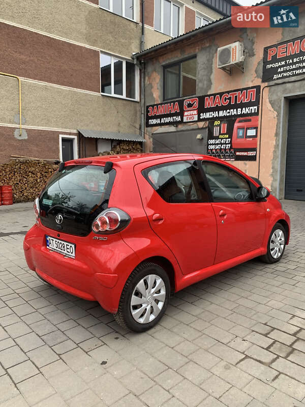 Хэтчбек Toyota Aygo 2013 в Ивано-Франковске фото 35 Хэтчбек Toyota Aygo 2013 в Ивано-Франковске