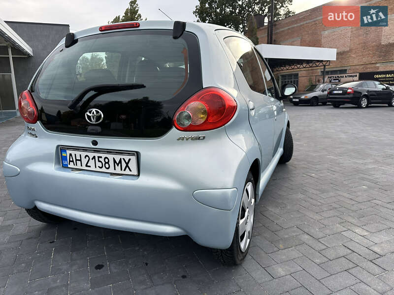Хэтчбек Toyota Aygo 2005 в Лубнах