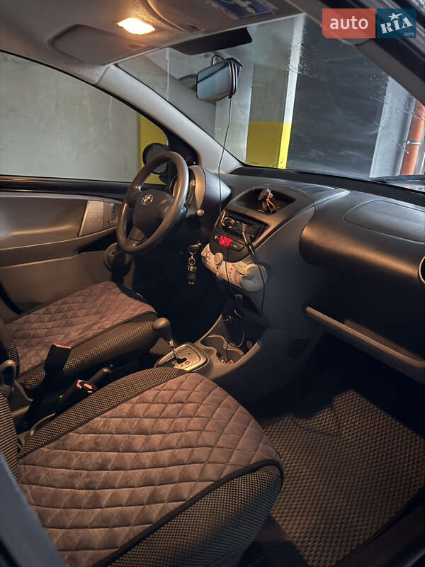 Хэтчбек Toyota Aygo 2010 в Харькове фото 6 Хэтчбек Toyota Aygo 2010 в Харькове
