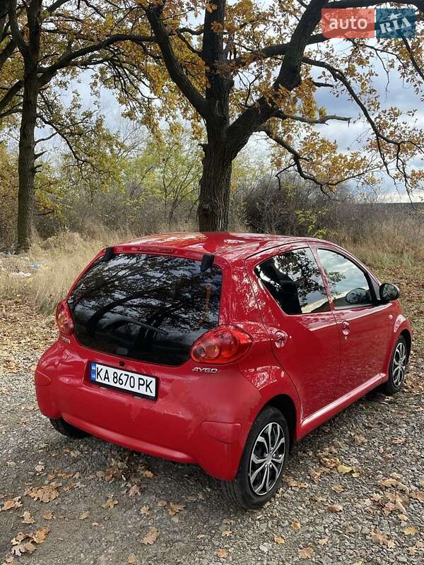 Хетчбек Toyota Aygo 2006 в Запоріжжі