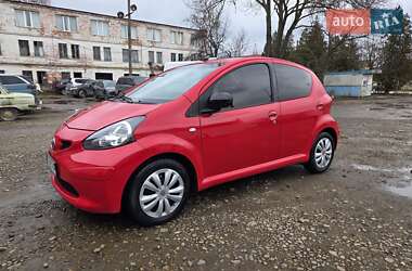 Хетчбек Toyota Aygo 2007 в Чернівцях
