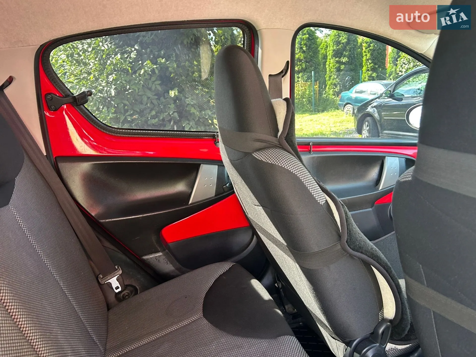 2012 Toyota Aygo - мініатюра 12