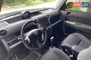 Минивэн Toyota bB 2005 в 