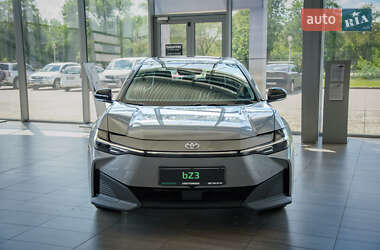 Седан Toyota bZ3 2023 в 