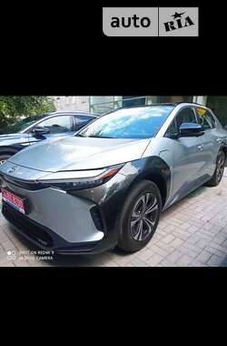 Внедорожник / Кроссовер Toyota bZ4X 2023 в Днепре