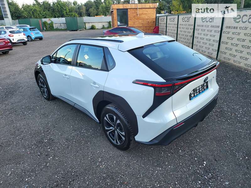 Позашляховик / Кросовер Toyota bZ4X 2023 в Києві