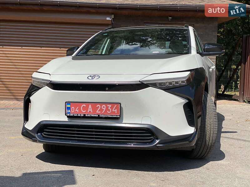 Внедорожник / Кроссовер Toyota bZ4X 2022 в Виннице