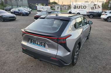 Внедорожник / Кроссовер Toyota bZ4X 2023 в 