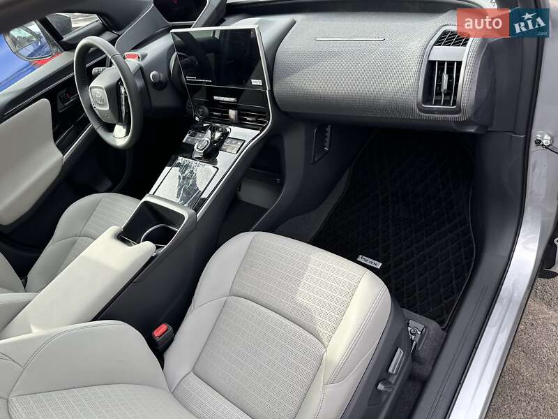 Позашляховик / Кросовер Toyota bZ4X 2023 в Києві