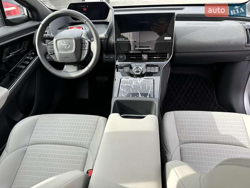 Позашляховик / Кросовер Toyota bZ4X 2023 в Києві