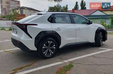 Внедорожник / Кроссовер Toyota bZ4X 2023 в 