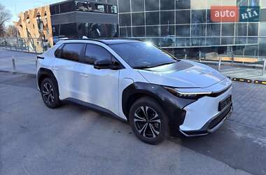 Внедорожник / Кроссовер Toyota bZ4X 2022 в Киеве