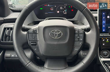 Внедорожник / Кроссовер Toyota bZ4X 2022 в 