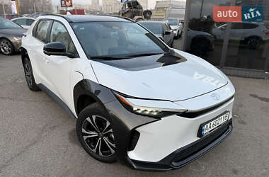 Внедорожник / Кроссовер Toyota bZ4X 2022 в 