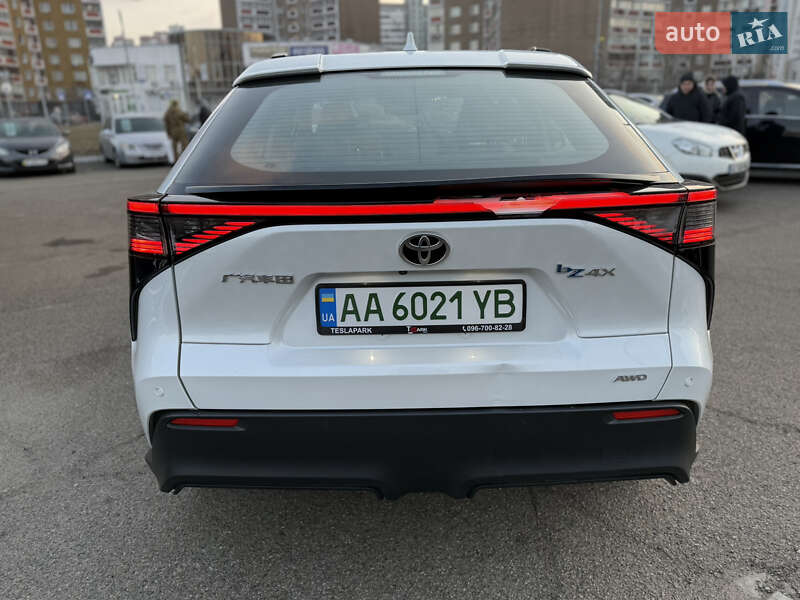 Внедорожник / Кроссовер Toyota bZ4X 2022 в Киеве