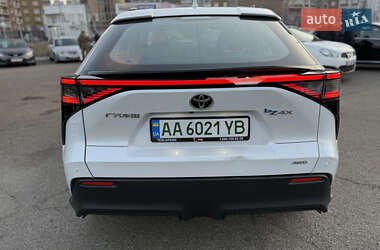 Внедорожник / Кроссовер Toyota bZ4X 2022 в 
