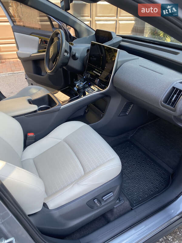 Позашляховик / Кросовер Toyota bZ4X 2022 в Харкові