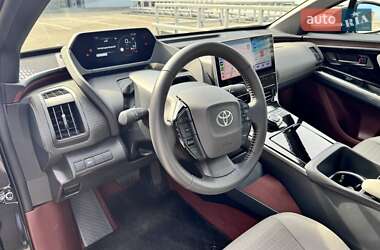 Внедорожник / Кроссовер Toyota bZ4X 2022 в 