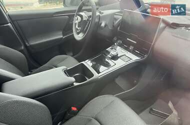 Внедорожник / Кроссовер Toyota bZ4X 2023 в 