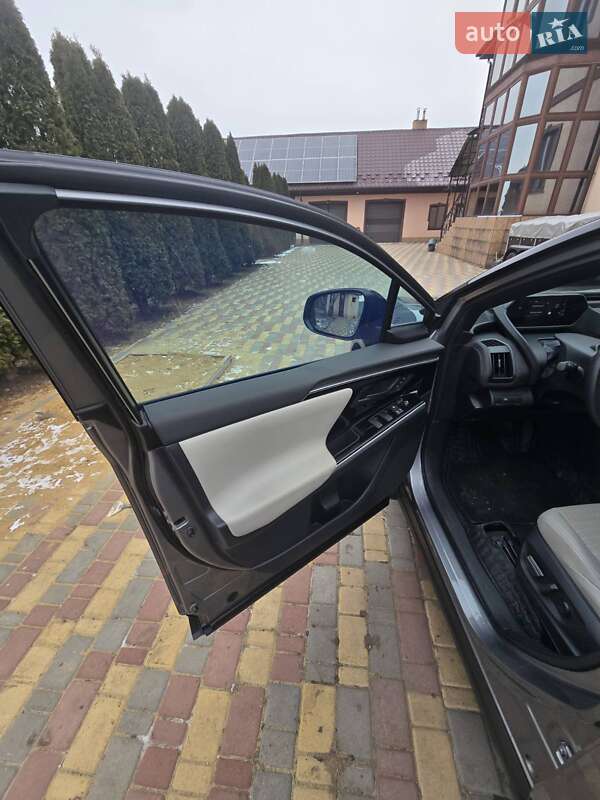 Внедорожник / Кроссовер Toyota bZ4X 2022 в Кропивницком