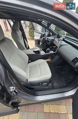 Внедорожник / Кроссовер Toyota bZ4X 2022 в 
