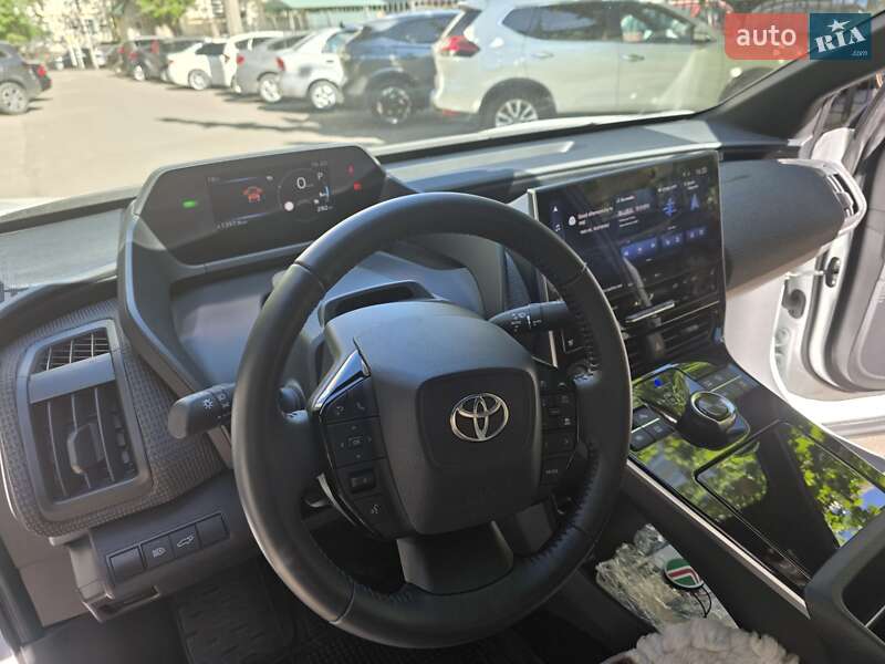 Внедорожник / Кроссовер Toyota bZ4X 2023 в Одессе