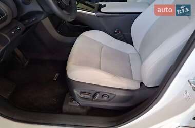 Внедорожник / Кроссовер Toyota bZ4X 2023 в 
