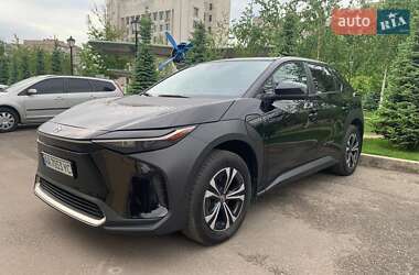 Внедорожник / Кроссовер Toyota bZ4X 2023 в 