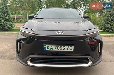 Внедорожник / Кроссовер Toyota bZ4X 2023 в 