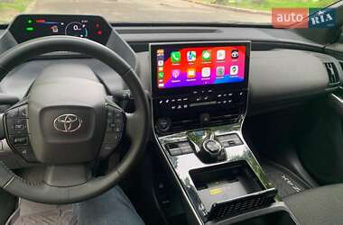 Внедорожник / Кроссовер Toyota bZ4X 2023 в 