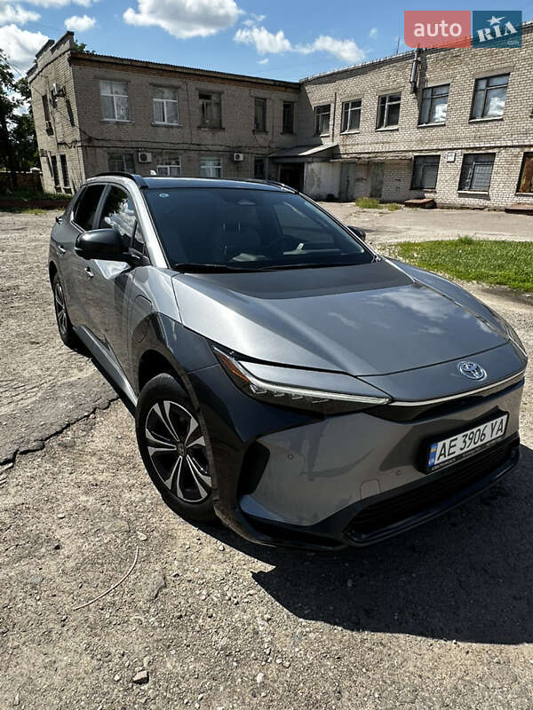 Внедорожник / Кроссовер Toyota bZ4X 2023 в Верхнеднепровске