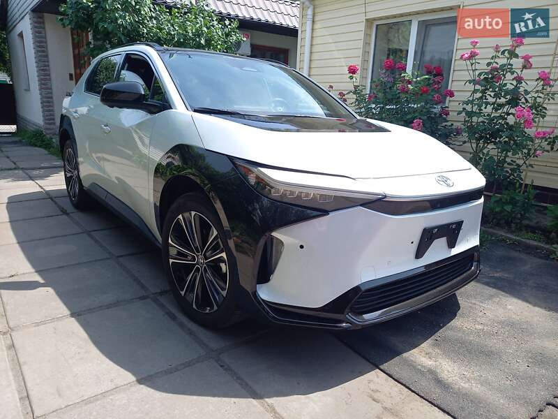 Позашляховик / Кросовер Toyota bZ4X 2023 в Черкасах