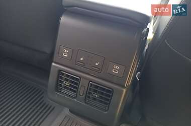 Внедорожник / Кроссовер Toyota bZ4X 2023 в 