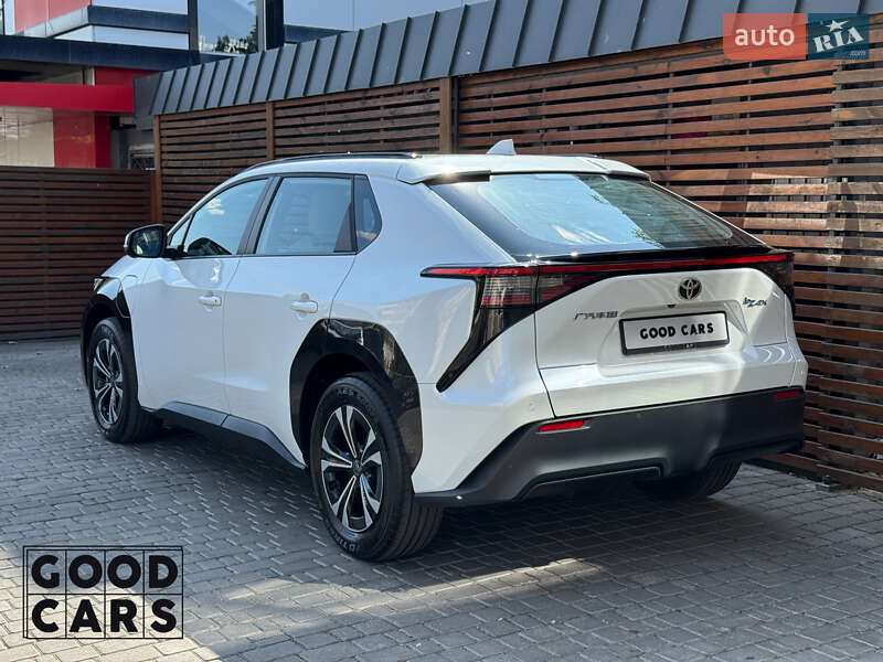 Внедорожник / Кроссовер Toyota bZ4X 2022 в Одессе
