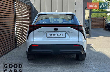 Внедорожник / Кроссовер Toyota bZ4X 2022 в 