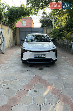 Внедорожник / Кроссовер Toyota bZ4X 2022 в 