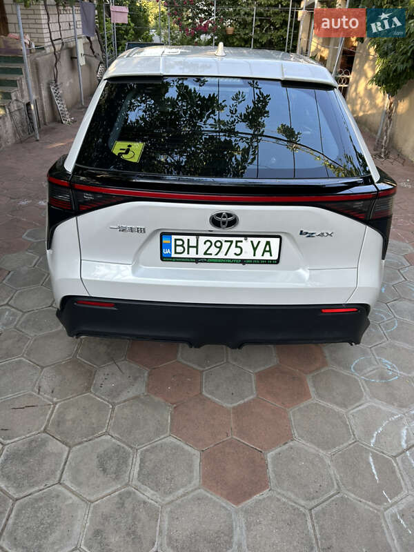 Внедорожник / Кроссовер Toyota bZ4X 2022 в Одессе