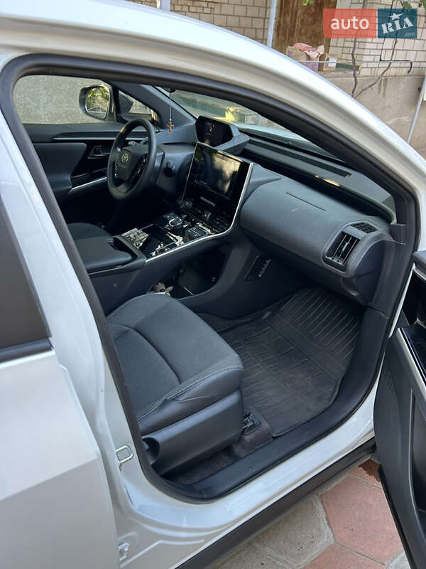 Внедорожник / Кроссовер Toyota bZ4X 2022 в Одессе