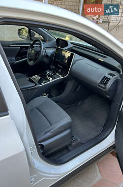 Внедорожник / Кроссовер Toyota bZ4X 2022 в 
