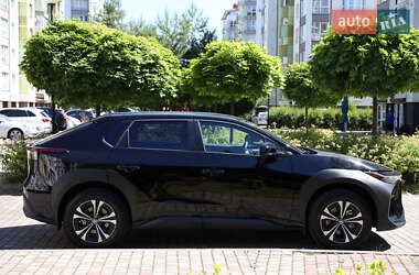 Внедорожник / Кроссовер Toyota bZ4X 2023 в 