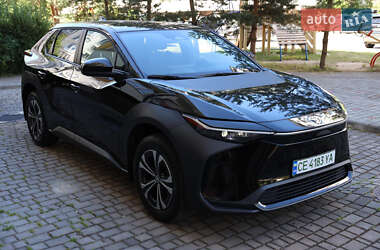 Внедорожник / Кроссовер Toyota bZ4X 2023 в 