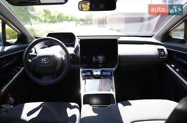 Внедорожник / Кроссовер Toyota bZ4X 2023 в 